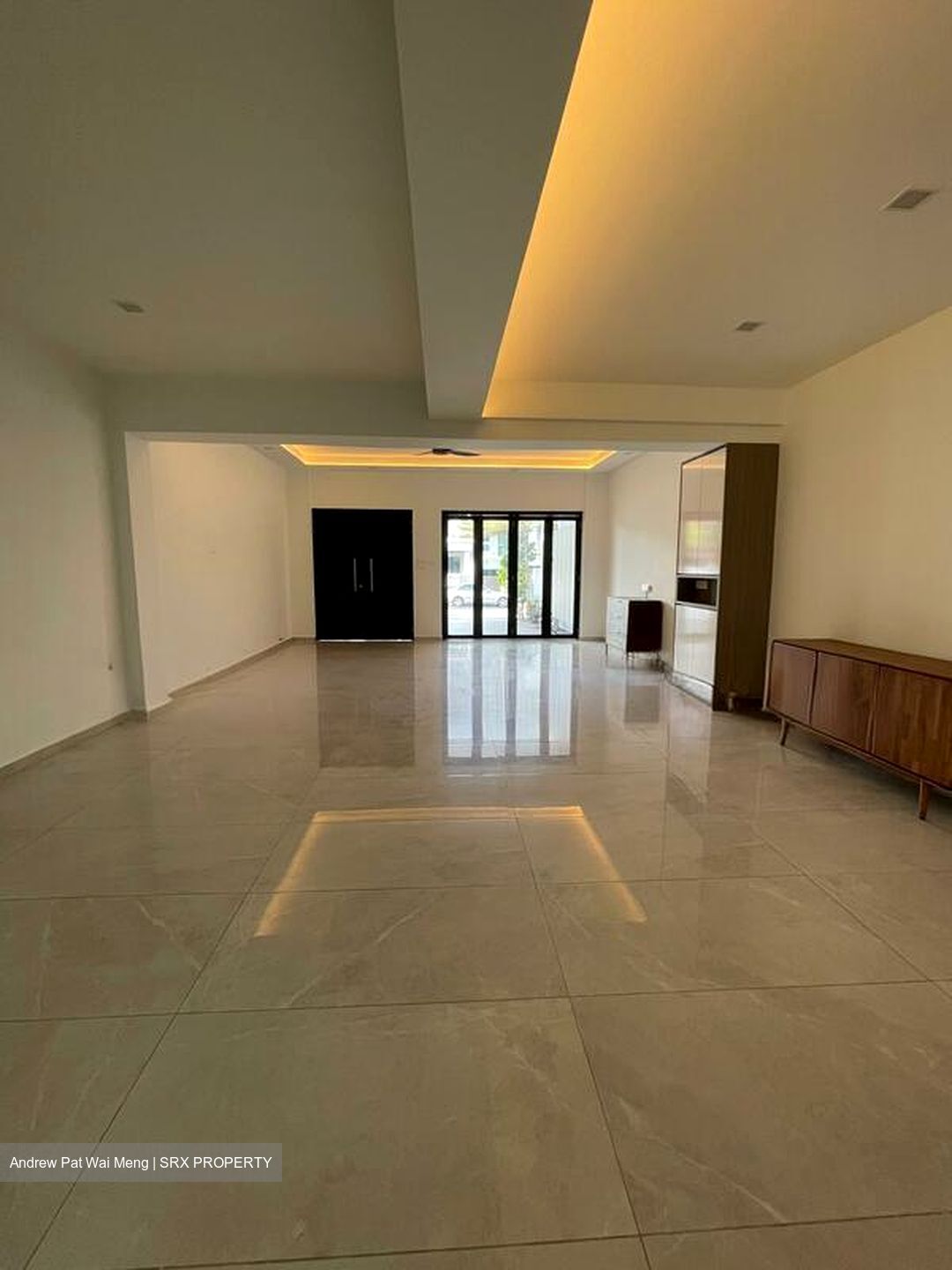 Kensington Park Drive (D19), Terrace #497864861